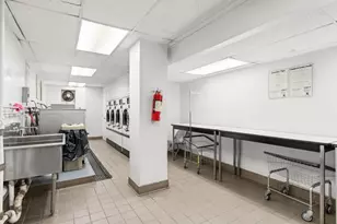 310 W 56th St, New York City, NY 10019 - Photo 17