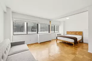 310 W 56th St, New York City, NY 10019 - Photo 7