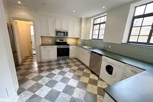 115 E 67th St, New York City, NY 10065 - Photo 11