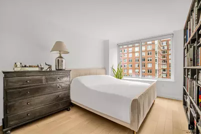 212 Warren Street #9-R, New York City, NY 10282 - Photo 5