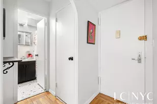 300 E 71st St, New York City, NY 10021 - Photo 7