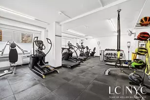 300 E 71st St, New York City, NY 10021 - Photo 11