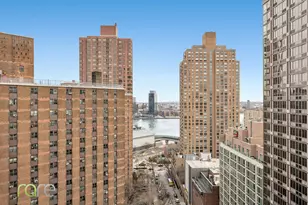 340 E 93rd St, New York, NY 10128 - Photo 3