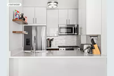 200 Rector Place #34H, New York, NY 10280 - Photo 3