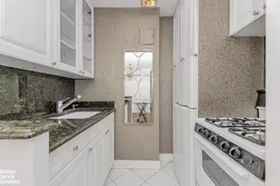 155 E 38th St, New York City, NY 10016 - Photo 11