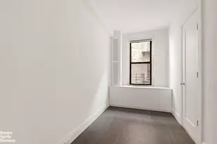 221 W 82 St, New York City, NY 10024 - Photo 17