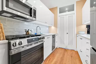 221 E 18th St, New York City, NY 11226 - Photo 5