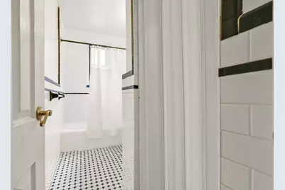 221 E 18th Street #2-K, New York City, NY 11226 - Photo 15