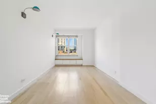 387 Grand St, New York City, NY 10002 - Photo 11