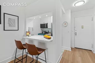 400 E 54th St, New York City, NY 10022 - Photo 7