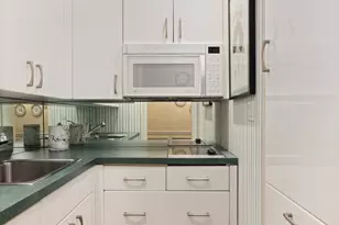 825 5th Ave, New York City, NY 10065 - Photo 7