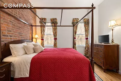 449 1/2 Hudson Street, New York City, NY 10014 - Photo 11