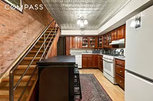 449 1/2 Hudson St, New York City, NY 10014 - Photo 13