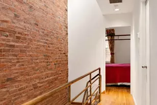 449 1/2 Hudson St, New York City, NY 10014 - Photo 9