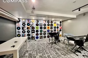 46-30 Center Blvd, New York City, NY 11109 - Photo 19