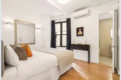 146 E 49th Street #9B, New York City, NY 10017 - Photo 11