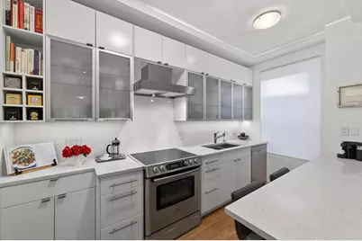 146 E 49th Street #9B, New York City, NY 10017 - Photo 7