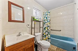 23-53 37th St, New York City, NY 11105 - Photo 7