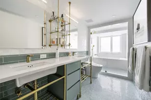 430 Pacific St, New York City, NY 11217 - Photo 15