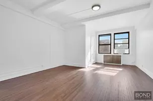 457 W 57th St, New York City, NY 10019 - Photo 3