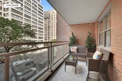 360 E 72nd Street #A307, New York City, NY 10021 - Photo 3