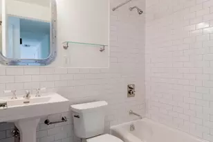 330 E 39th St, New York City, NY 10016 - Photo 5