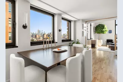 421 Hudson Street #701, New York, NY 10014 - Photo 3