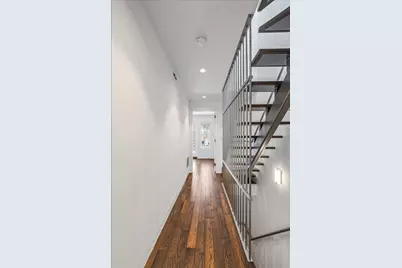 21 Ingram Street, Forest Hills, NY 11375 - Photo 17