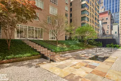 17 W 54th Street #8B, New York, NY 10019 - Photo 7