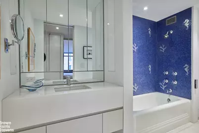 17 W 54th Street #8B, New York, NY 10019 - Photo 5