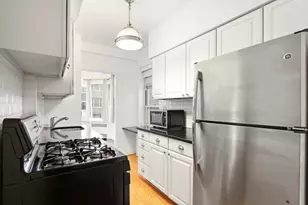 215 E 79th St, New York City, NY 10075 - Photo 15