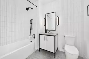 29 Huron St, New York City, NY 11222 - Photo 7