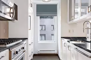 205 W 76th St, New York City, NY 10023 - Photo 5