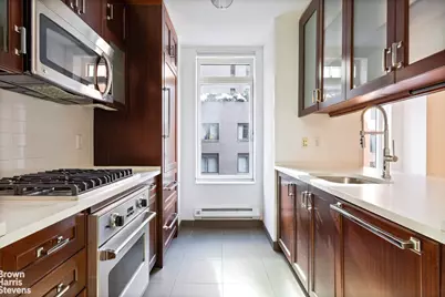 205 W 76th Street #1203, New York City, NY 10023 - Photo 3