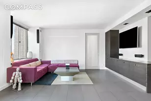 236 E 47th St, New York City, NY 10017 - Photo 3