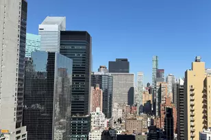 236 E 47th St, New York City, NY 10017 - Photo 11