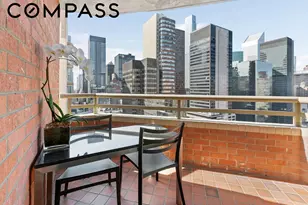 236 E 47th St, New York City, NY 10017 - Photo 7