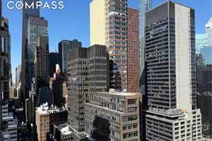 236 E 47th St, New York City, NY 10017 - Photo 9