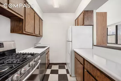 301 E 45th Street #5E, New York City, NY 10017 - Photo 5