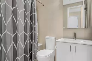 300 E 85th St, New York City, NY 10028 - Photo 11
