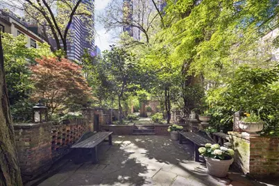 244 E 49th Street, New York City, NY 10017 - Photo 19