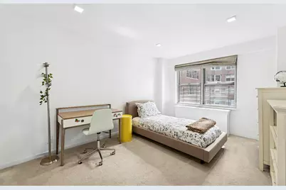 360 E 72nd Street #B610, New York City, NY 10021 - Photo 7