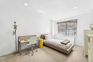 360 E 72nd St, New York City, NY 10021 - Photo 7