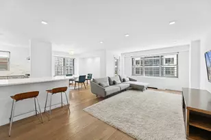 360 E 72nd St, New York City, NY 10021 - Photo 1