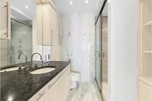 530 E 76th St, New York City, NY 10021 - Photo 7