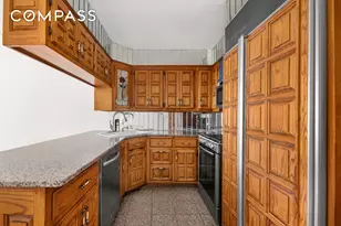 420 8th St, New York City, NY 11215 - Photo 17