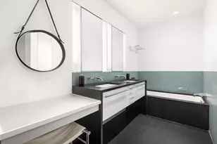 900 Park Ave, New York, NY 10075 - Photo 9