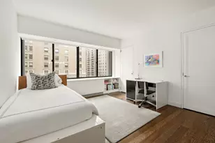 900 Park Ave, New York, NY 10075 - Photo 11