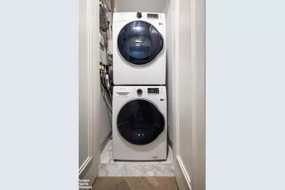 333 E 82nd Street #4D, New York, NY 10028 - Photo 9