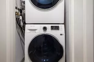 333 E 82nd St, New York, NY 10028 - Photo 9